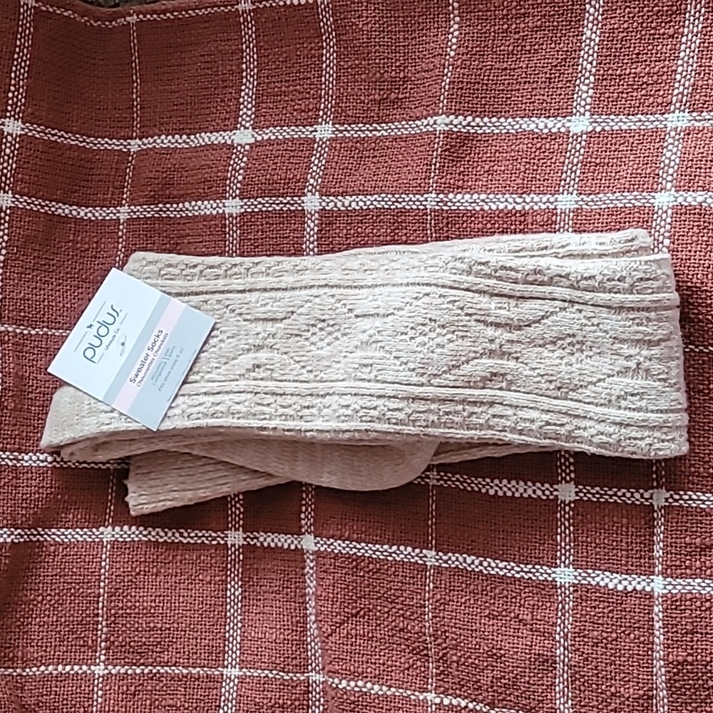 Pudus Sweater socks